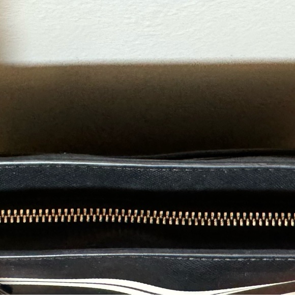 Kate Spade Black with Ivory Stripe Leather Daily Tote - Picture 4 of 6